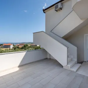https://apartman-dejana.splithotels.org